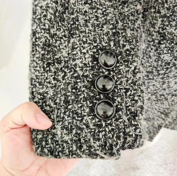 East 5th East 5th Tweed Coat - Picture 7 of 11